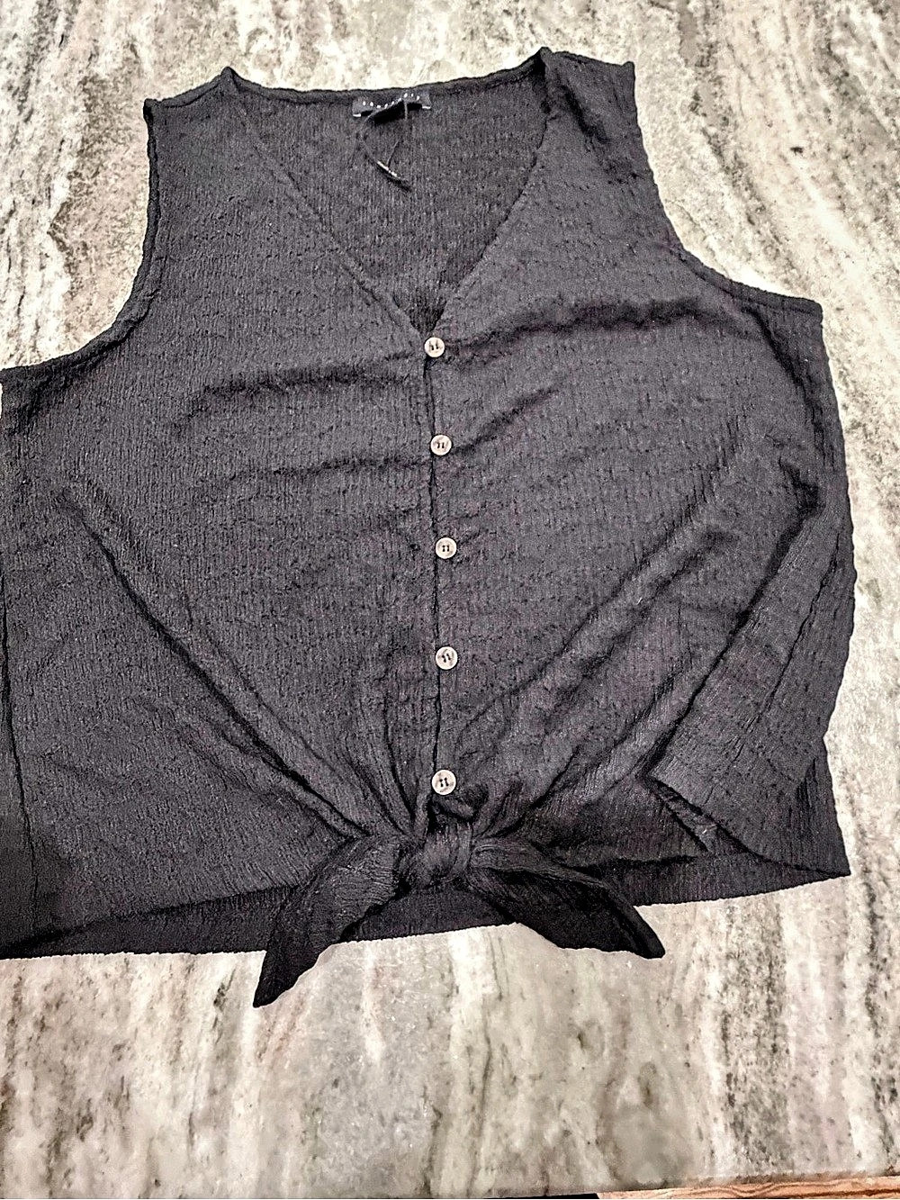 Sanctuary Vacation Textured Tie Front Button-Up Tank Black XXL